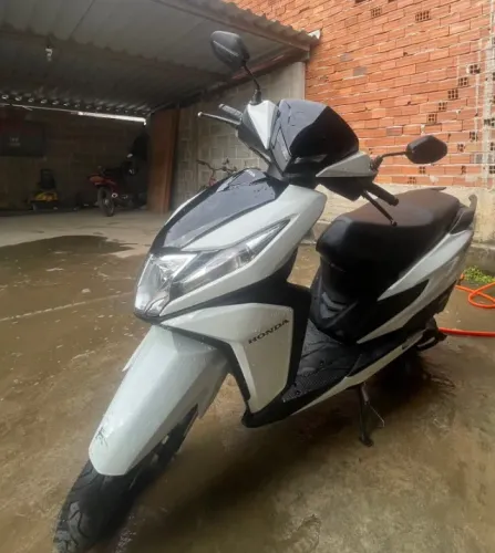 Honda Elite 125 25/26 - Apenas 355 km - Estado de Nova