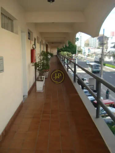 SALA COMERCIAL COM 40m², COM ELEVADOR NA RETA DA PENHA!