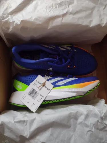 Tênis Adidas Novo número 34