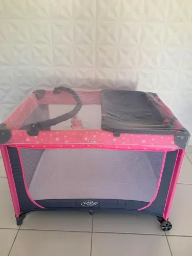 Berço Desmontável Baby Style com Colchão e Mosquiteiro
