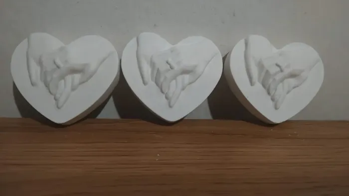 12 corações gesso cru/casamento