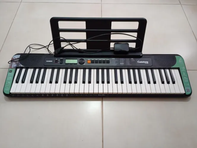 Teclado Casio CT-S200 Aceito Negociar 