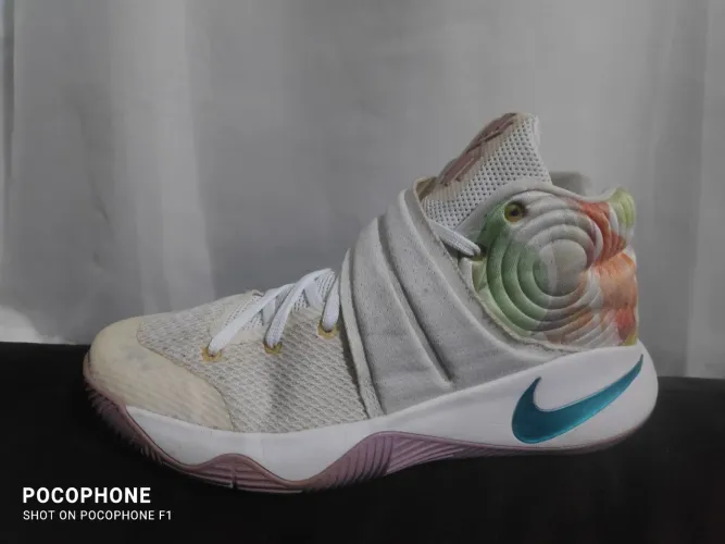 Tênis Nike Kyrie 2
