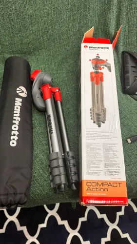 Tripé Manfrotto - sem uso