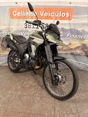 YAMAHA XTZ 250 LANDER 2025 - Financio em até 48x e parcelo em 21x no cartão