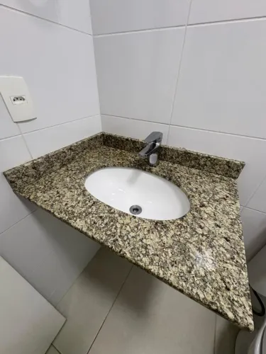 Tampão granito com cuba oval de cerâmica