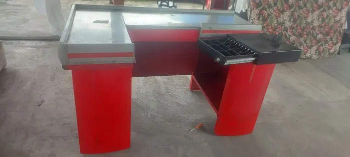 VENDE-SE BALCÃO DE MERCADINHO 1100