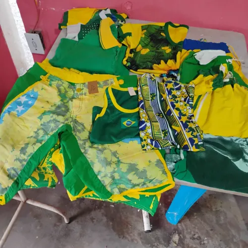 Roupas para bazar Brasil