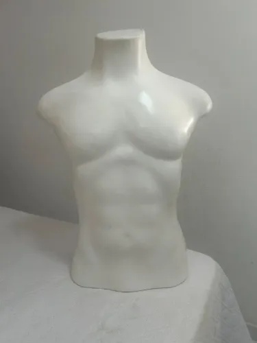 Manequim meio corpo masculino
