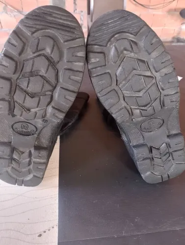 Bota cuturno militar preto tático 