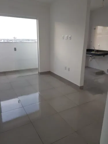 Vende-se esse lindo Apto de 2 quartos, próximo ao Praia Clube 