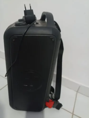 Caixa de som Bluetooth portátil Amplificada 600W RMS Amvox Aca 600 Bagvox