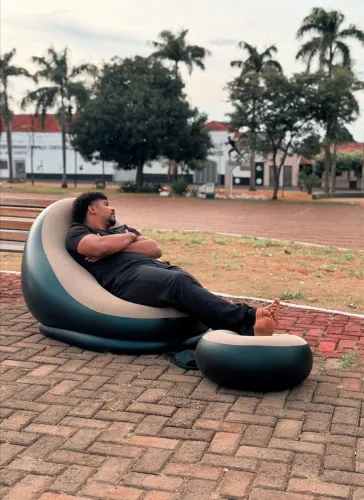 Puff inflável gigante e confortável novo e lacrado 