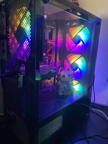 PC Gamer i7 + RX 550