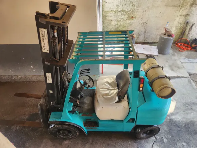 Empilhadeira Mitsubishi GLP