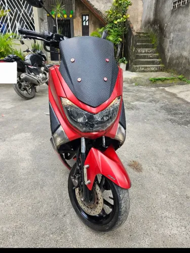 Nmax 160 conservada