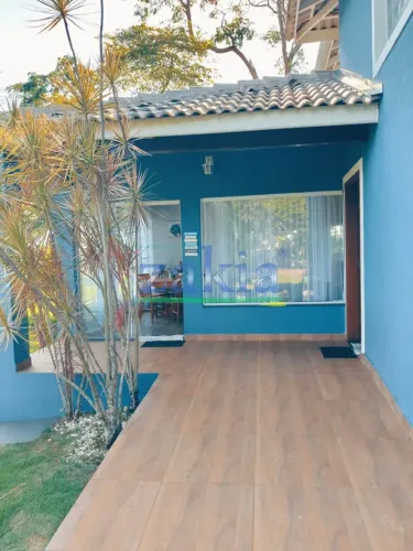 Linda casa de campo 150 m² à venda com hidromassagem, toda mobiliada, em condomínio fechad