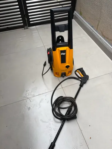 Lavadora de alta pressão com defeito