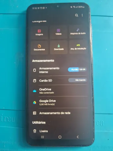 Samsung a23, 128gb, 4 ram, 2 capas inclusas mais carregador. Cel: *