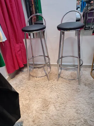 Banquetas cromadas, as duas 220reais