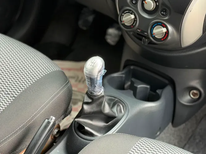 Nissan March SV 1.0 12V Flex 5P 2019