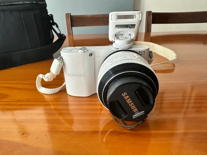 Samsung NX1000 + Lente Original 20-50 mm | Kit Completo | Excelente Estado