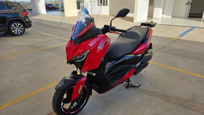 Xmax 250 ABS 2023 - Excelente estado