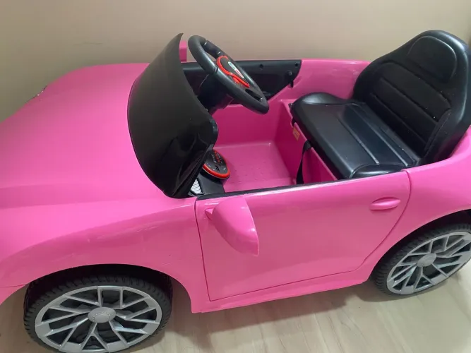 Carro elétrico infantil 