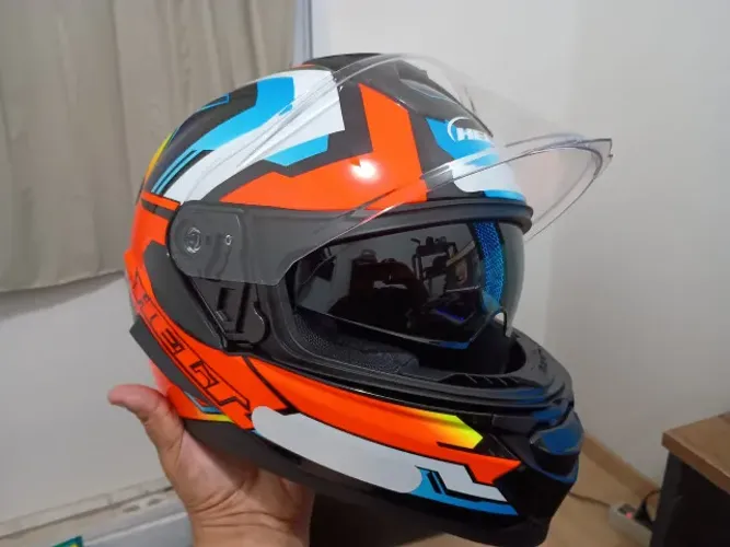 Vendo Capacete Helt valor 550 reais
