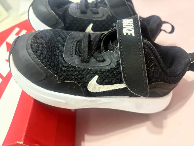 Tênis Nike preto