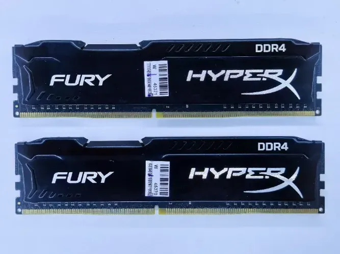 Memória RAM 2x8GB DDR4 2400MHz HyperX Fury
