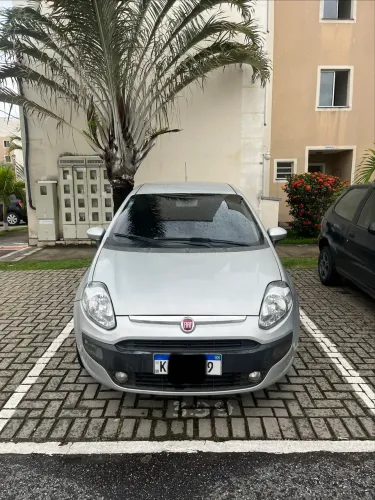 Fiat Punto Essence 1.6 Flex 16V 5P 2013