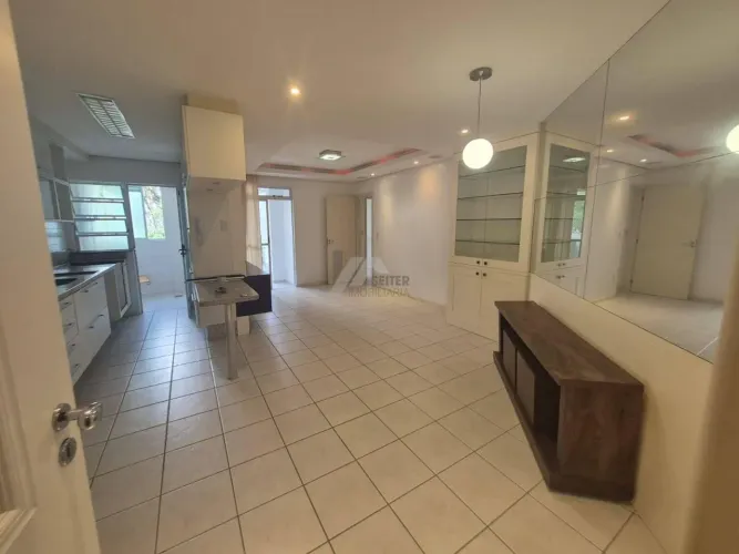 Apartamento de 2 Dormitorios aluguel Itacorubi Mobiliado