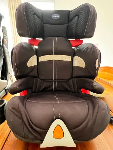 Cadeira carro Chicco 15 a 36kg