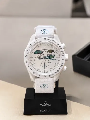 relógio Omega Omega Moonshine Snoopy Gold White