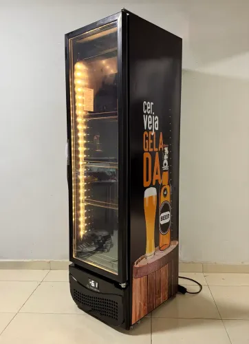 Cervejeira Vertical Metalfrio