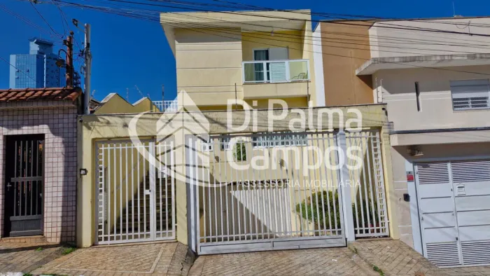 Casa de alto padrão à venda com 3 suítes, com piscina e 5 vagas na Vila Prudente
