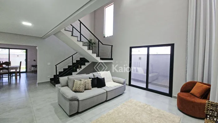 Casa à venda no Condomínio Portal dos Bandeirantes Salto em Salto/SP