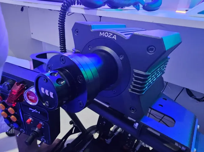 Moza R9 V1 - FONTE SEM FUNCIONAR