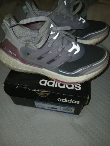 Tenis adidas