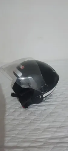 Capacete
