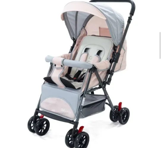 Carrinho de bebê + mamãe canguru 