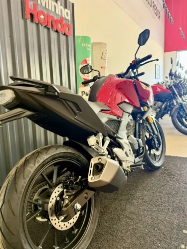 NOVA HONDA CB 300F TWISTER ABS 2027 EMPLACADA