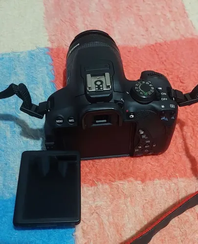 Câmera Canon T5i zerada!!!