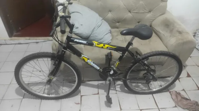 Bicicleta Aro 26 Cairu Flash 21 Marchas - Barata pra sair logo