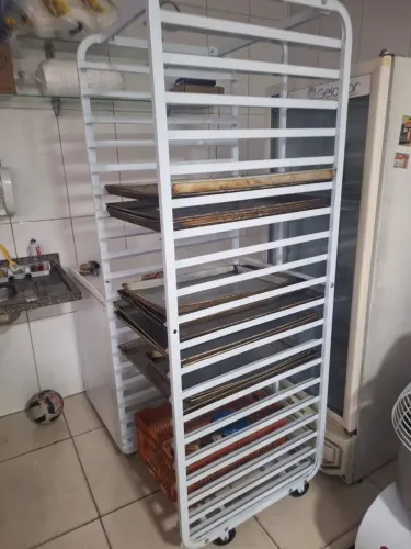 Armário Esqueleto de produção