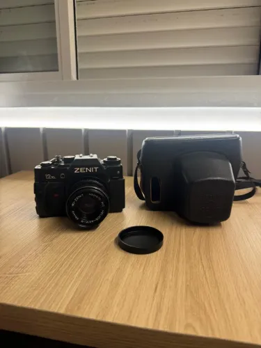 Câmera Zenit 12XL PRETA