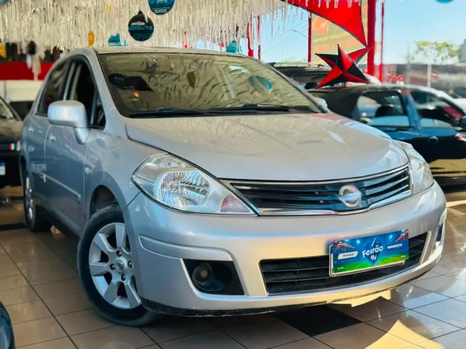 Nissan Tiida Sedan 1.8 16V Flex Fuel 4P 2013