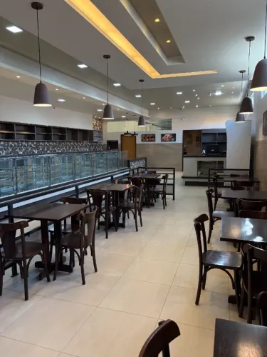 Padaria Completa: Maquinário Moderno e Ponto Montado + 2 Meses de Carência no Aluguel