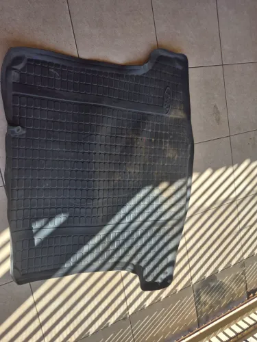 Bandeja porta malas megane gt